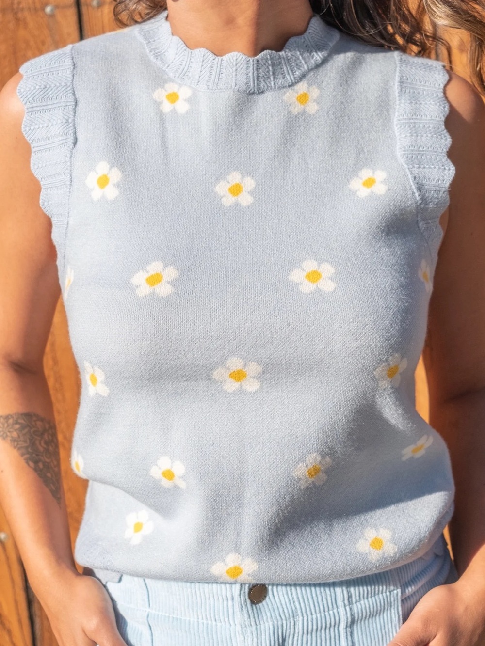 Greylin - Daisy Scalloped Sweater Tank - Women’s Small